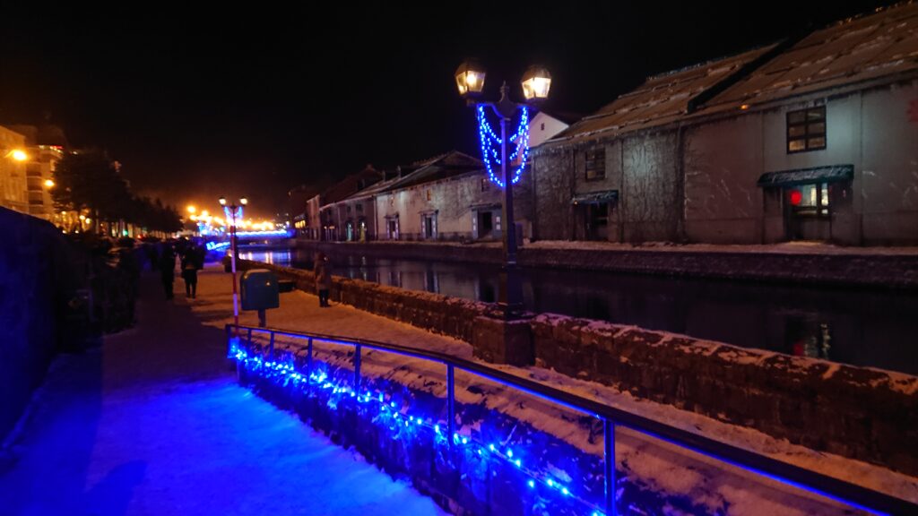 冬の小樽運河の夜景