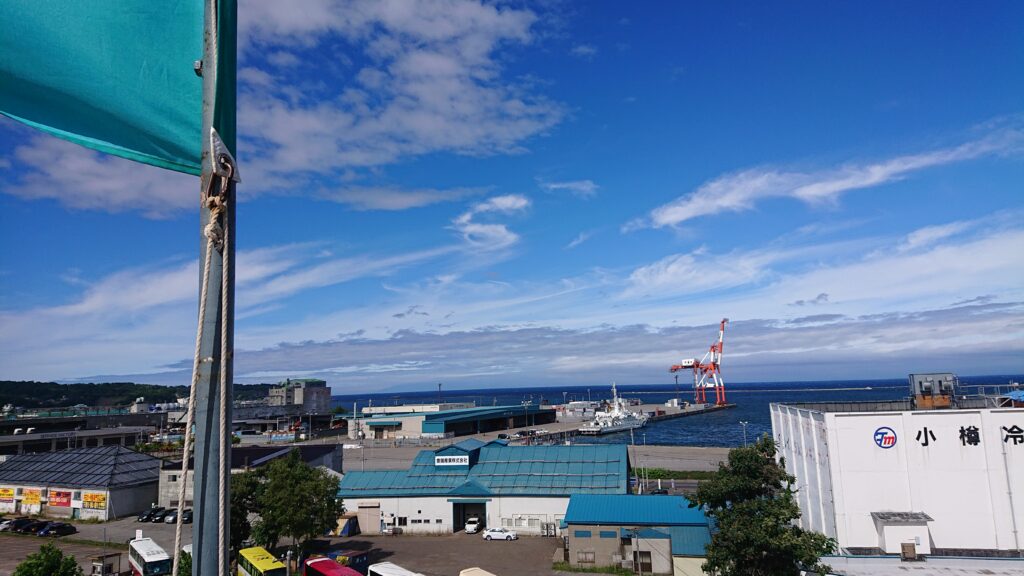 カフェヴェネツィアーノからの景色（夏の小樽運河）