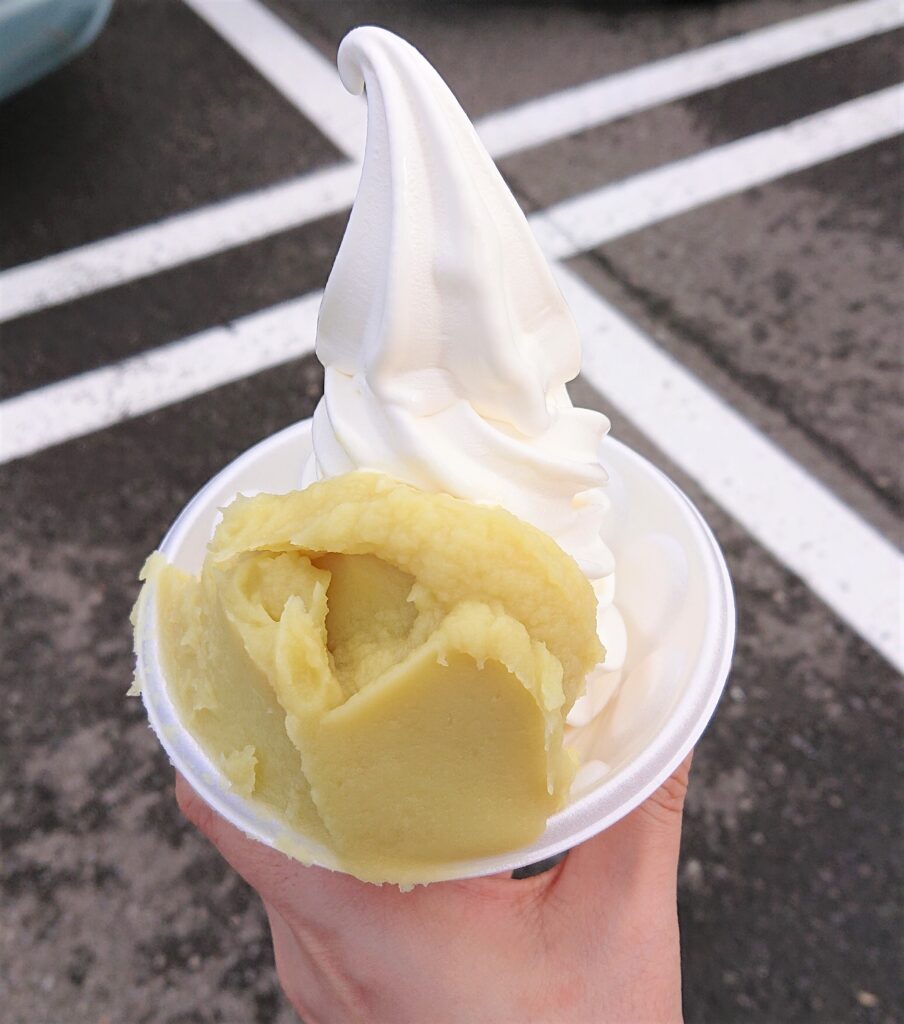 石狩とれのさとのソフトクリームとさつまいも餡
