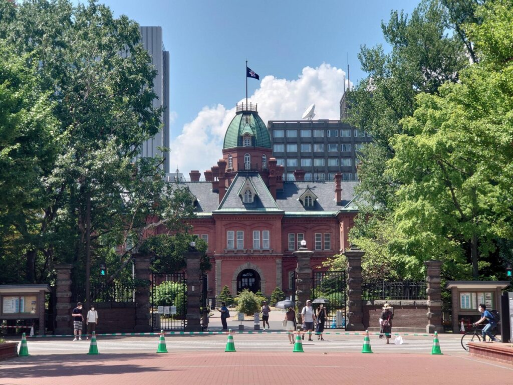 札幌市旧北海道庁正面図