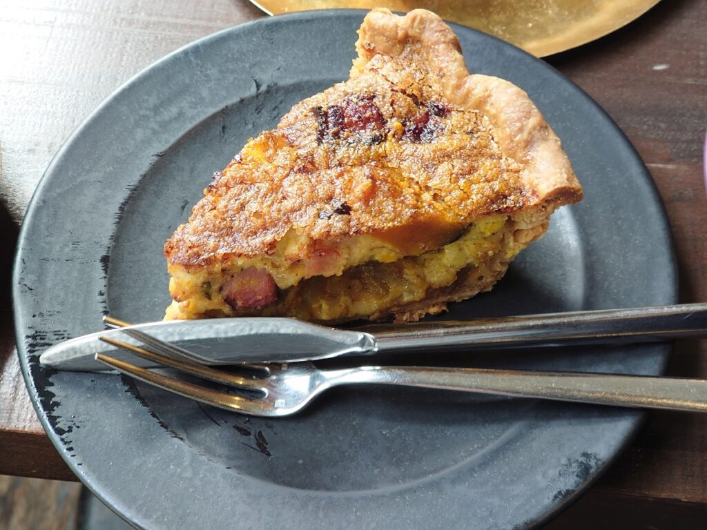 石田珈琲店のキッシュ